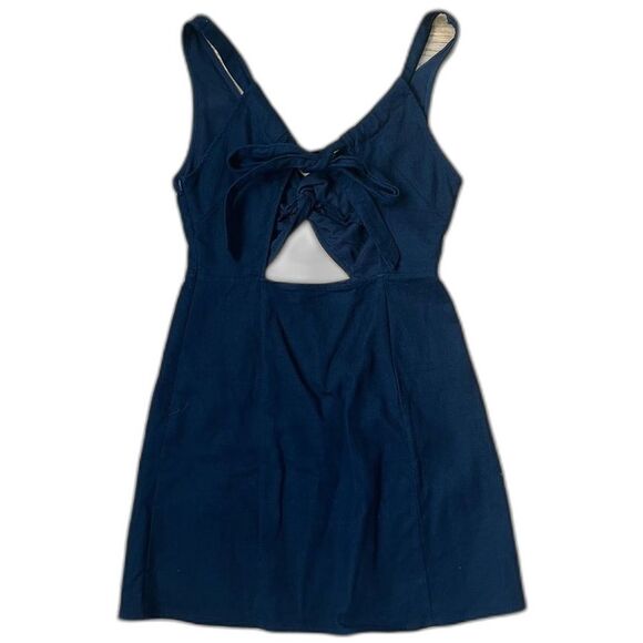 Cotton Linen Black Mini Dress with Sleek Silhouette Keyhole Back Tie Chic - Picture 3 of 6